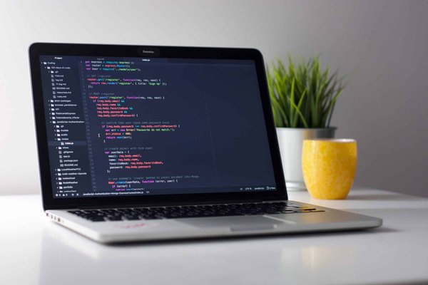 Innovation et recherche dans le hightech et l'informatique : Exemples et acteurs