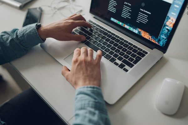 Comment utiliser et maîtriser les logiciels et les applications les plus populaires ?